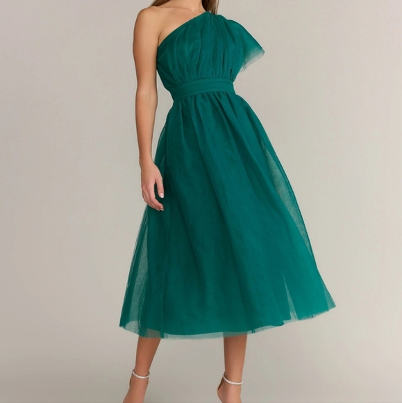 Flying Tomato Dresses & Skirts - Flying Tomato One Shoulder Pleated Tulle size S